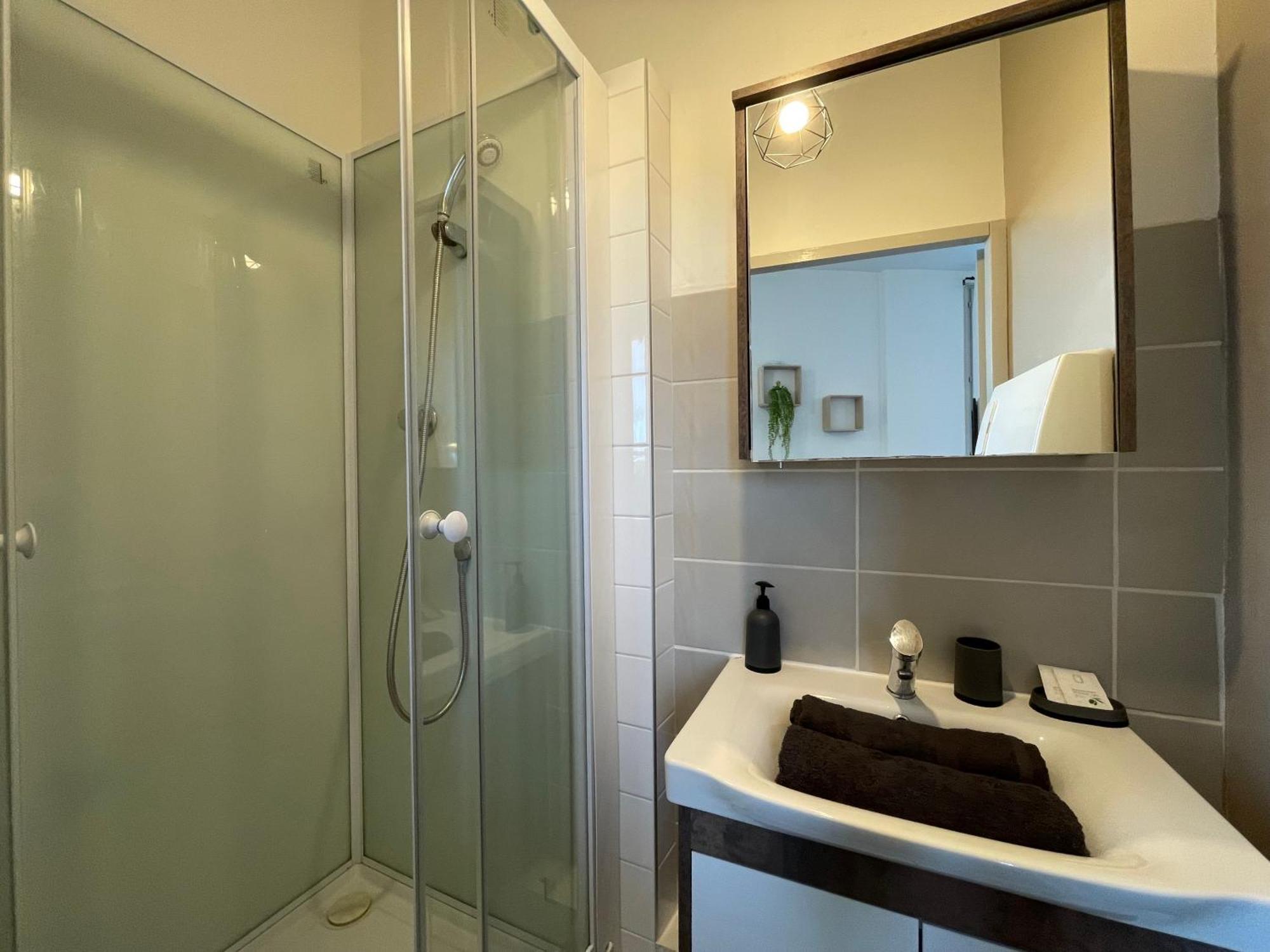 Studio Proche De La Gare Auxerre Ngoại thất bức ảnh